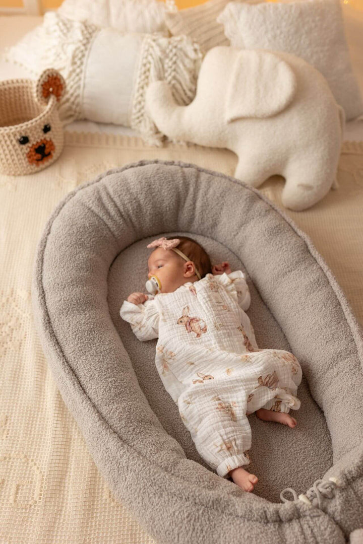 Nid Bébé Bouclé Fait Main - Confort Sûr et Style Élégant pour Nouveau-nés 10