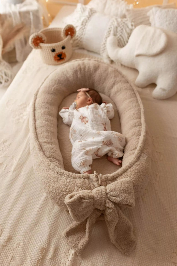 Nid Bébé Bouclé Fait Main - Confort Sûr et Style Élégant pour Nouveau-nés 9