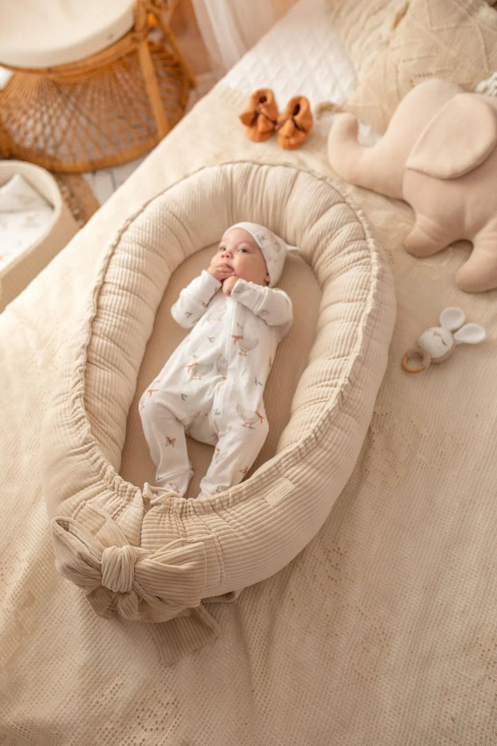 Nid Bébé Fait Main en Velours Côtelé - Confort et Sécurité Beige 90x58 cm 1
