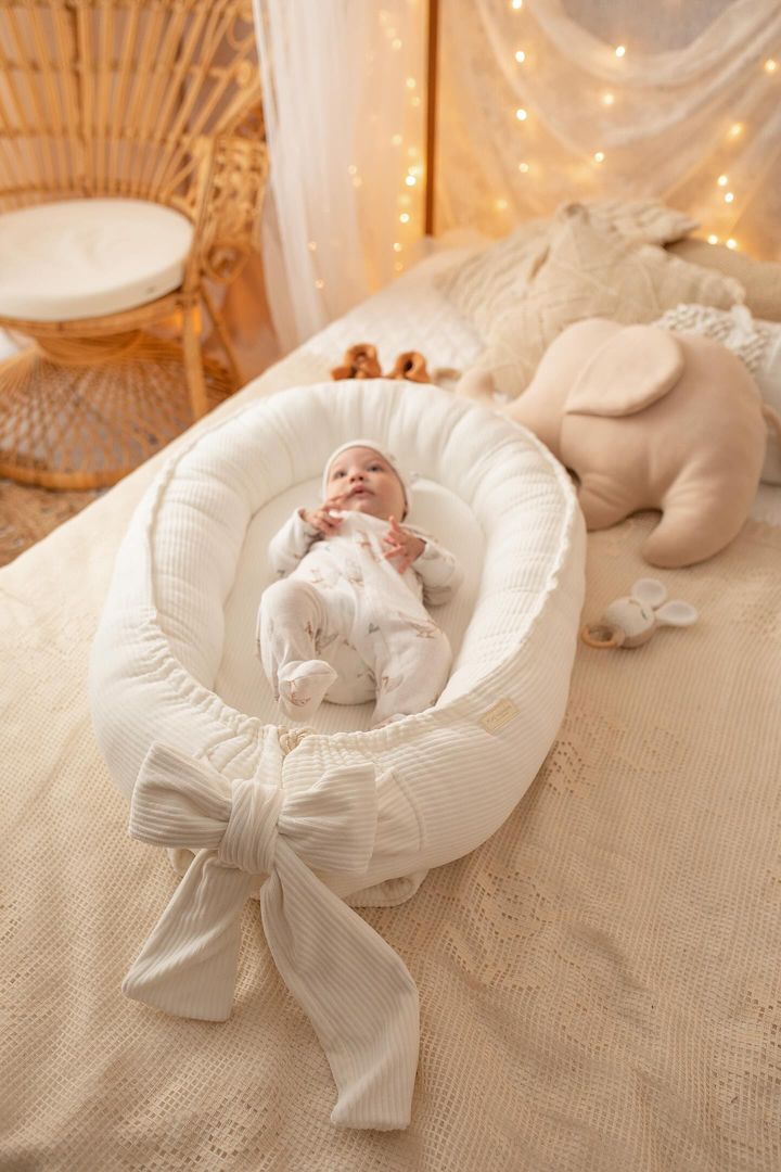 Nid de Bébé en Velours Côtelé Hypoallergénique - Confort et Sécurité Optimal 1