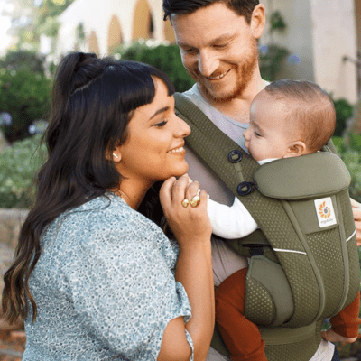 Porte-Bébé Ergonomique Léger Vert YUMI™ - Confort Optimal et Liberté de Mouvement 5